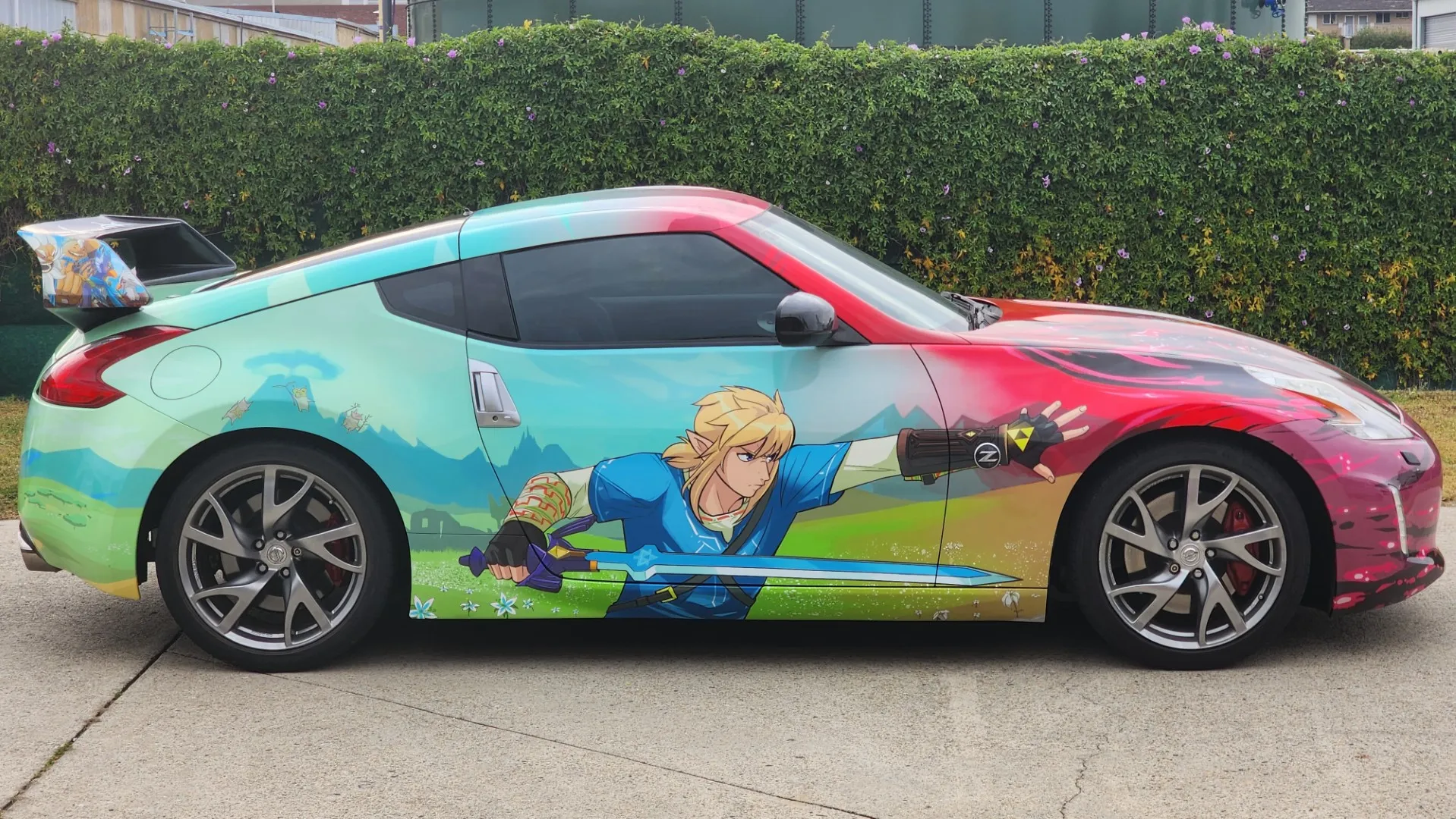 Side view of the Nissan showing Zelda character graphics